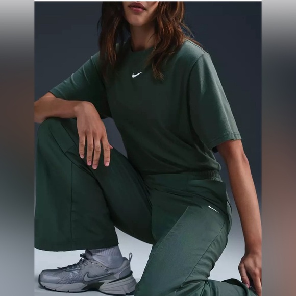 Nike Women's Sportswear Everything Wovens Mid-Rise XXL- UV Repel - Picture 4 of 8